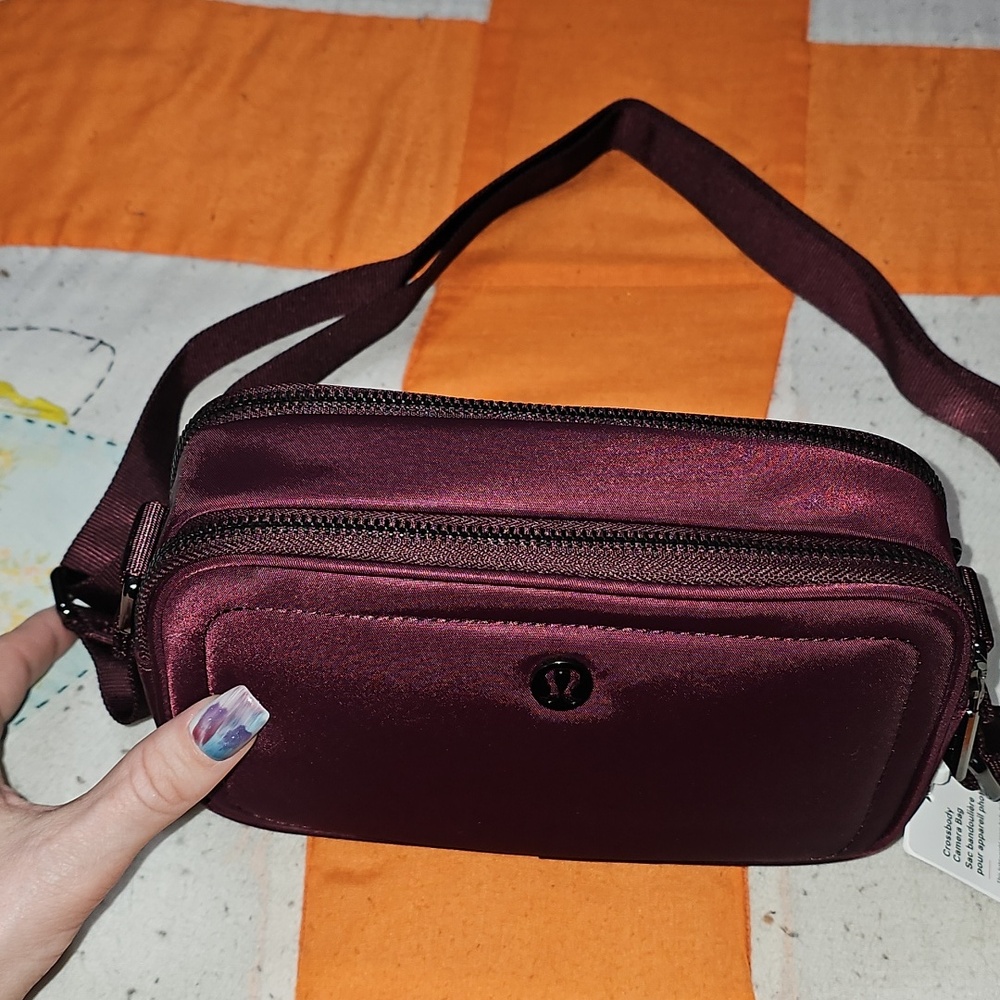 Lululemon Crossbody Camera Bag!! CSSI-Cassis With Gunmetal Hardware!!